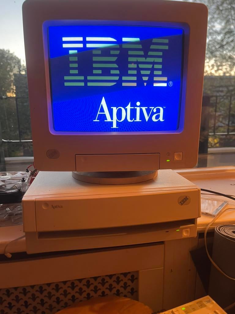 IBM aptiva 6321 met dos en windows 3.1!, Computers en Software, Vintage Computers, Ophalen