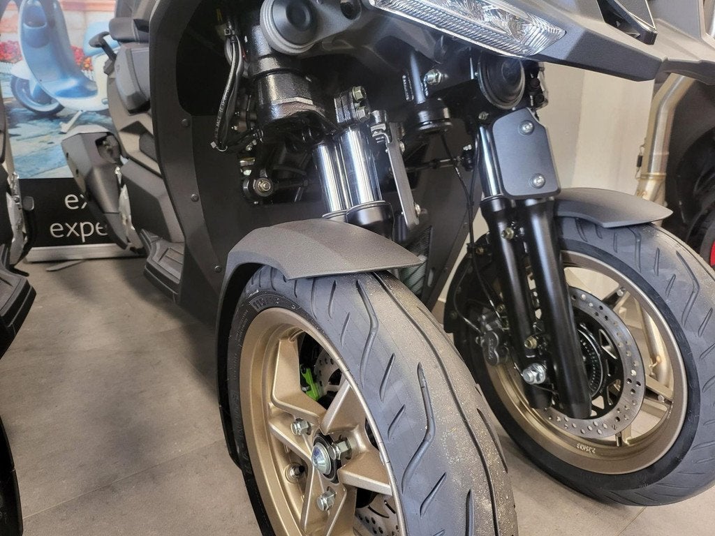 Kymco CV3 550i GRIJS / MATZWART DIRECT LEVERBAAR, Bedrijf, Overig, Kymco