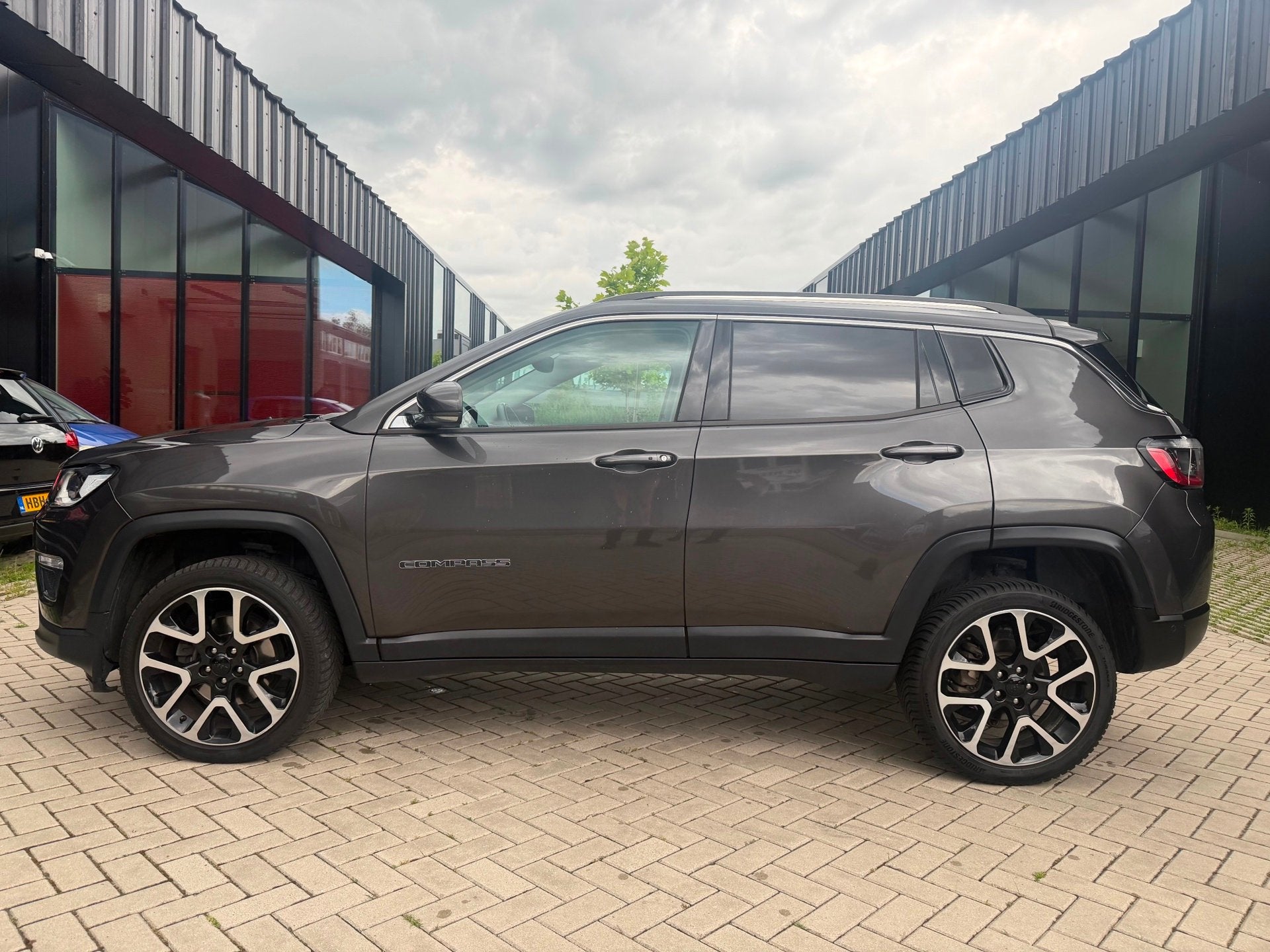 Jeep Compass 1.4 MultiAir 4x4 Limited Grijs Kenteken NL Auto, Auto's, 450 kg, Gebruikt, 4 cilinders, Leder en Stof