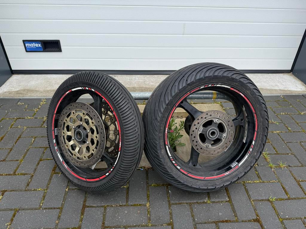 Honda 1000RR fireblade wielen met regenbanden en remschijven, Ophalen, Gebruikt