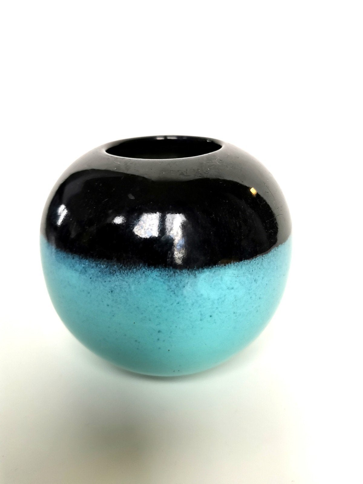 Vallauris, iriserend zwart/turkooisblauw. Auguste Lucchesi ?, Verzenden
