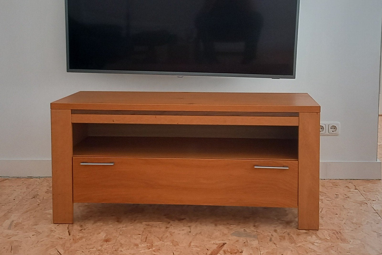 T.v. onderkast, Ophalen, 100 tot 150 cm, Zo goed als nieuw, Minder dan 100 cm