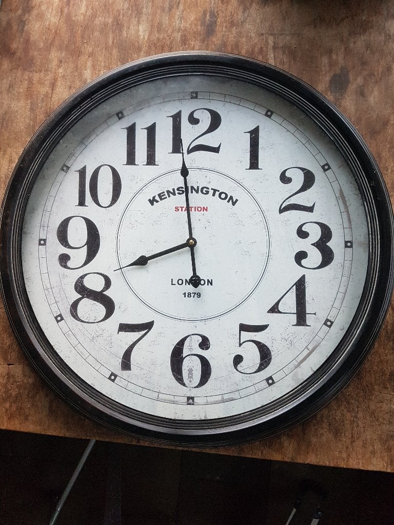 kensington station klok 62,5cm, Ophalen of Verzenden, Zo goed als nieuw, Analoog, Wandklok