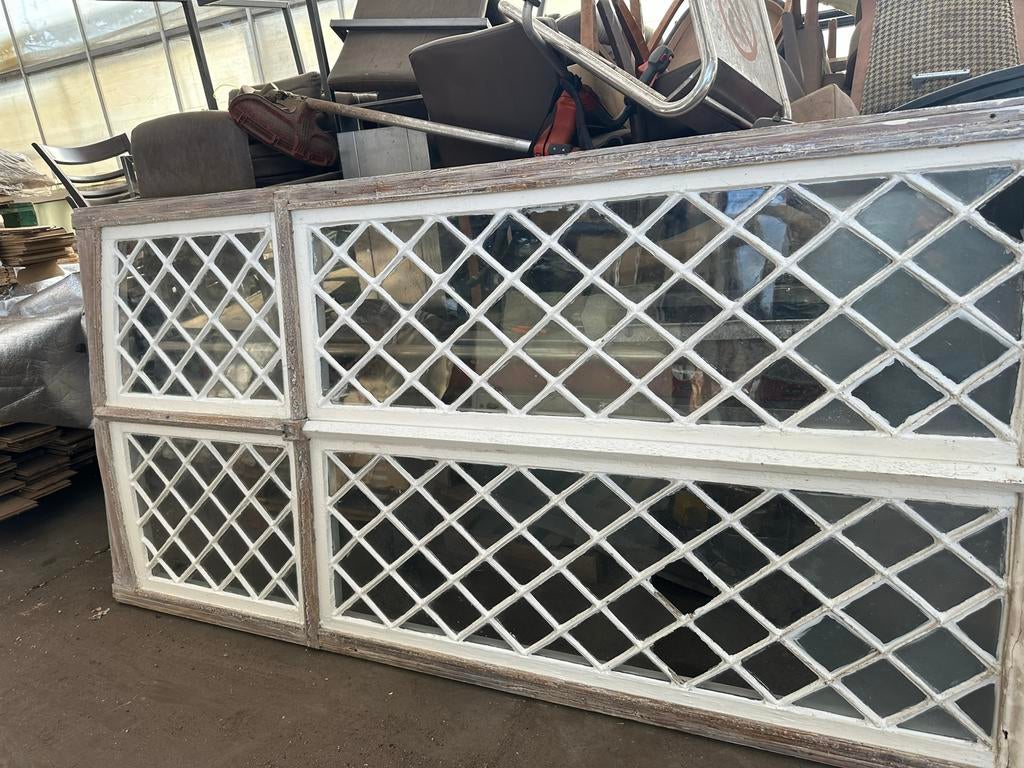 Klooster ramen zeer oud unieke 2 stuks 273 x 135 breed, Gevelraam of Ruit, Gebruikt, Glas in lood, 80 tot 120 cm
