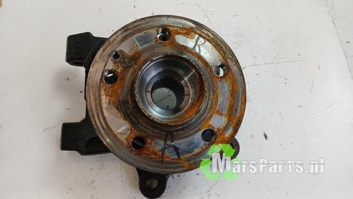 Fusee rechts-achter van een Mercedes Vito, Auto-onderdelen, Gebruikt, -, Ophalen of Verzenden, -