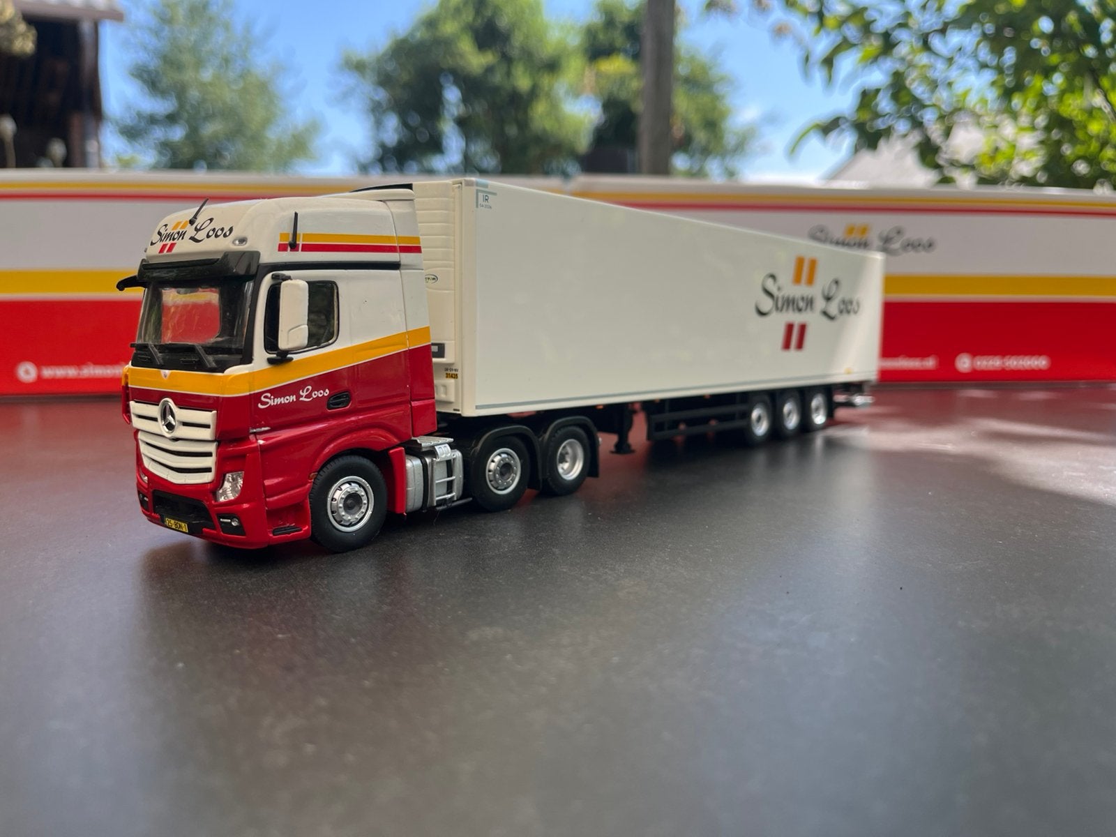 TEKNO MB ACTROS 6x2 van Simon Loos, Ophalen of Verzenden, Zo goed als nieuw, Bus of Vrachtwagen, Tekno
