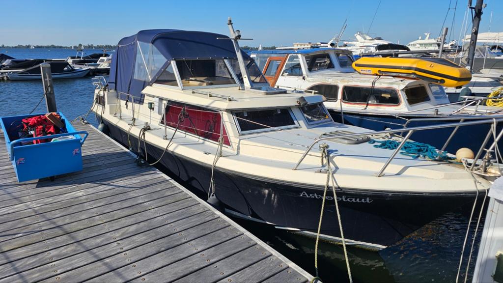 Motorboot, jacht, kajuitboot, Watersport en Boten, 9 m, Gebruikt, Hydraulische besturing, Polyester
