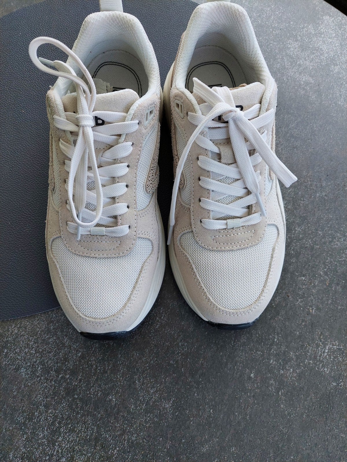mooie sneakers merk HUB maat 37, Beige, Ophalen of Verzenden, HUB, Sneakers of Gympen