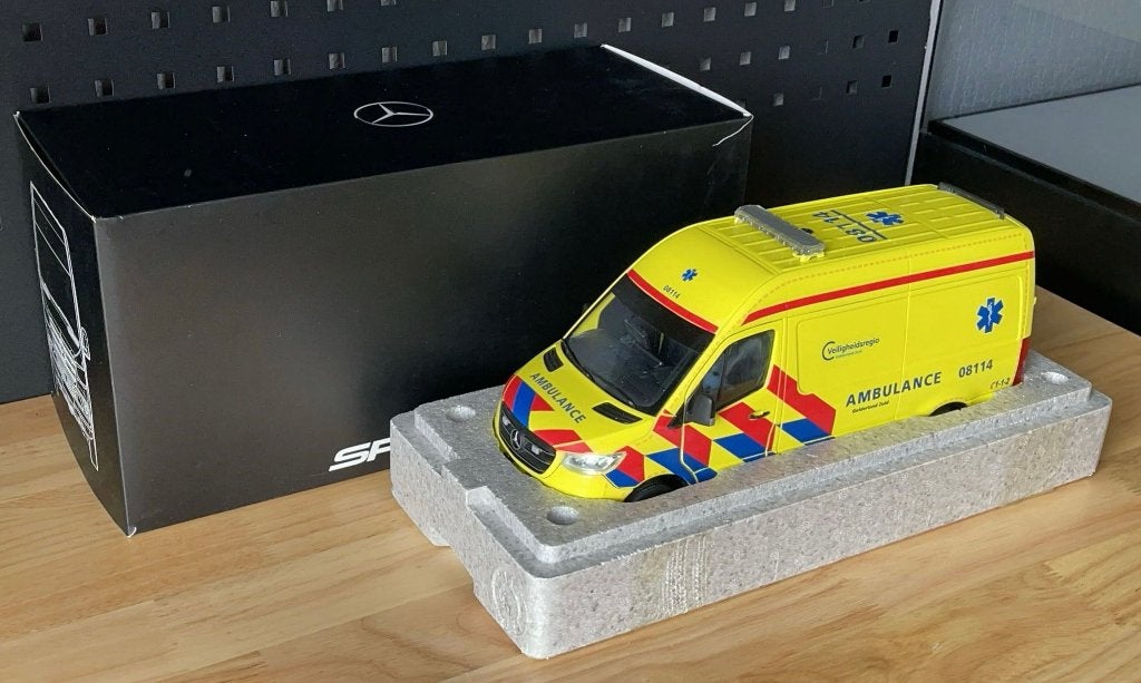 Mercedes Sprinter Ambulance 1:18 (One-Off), Hobby en Vrije tijd, Ophalen of Verzenden, Nieuw, Auto, Norev
