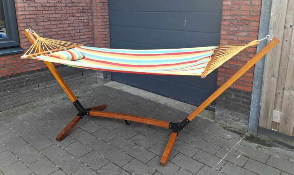 Comfortabele hangmat met standaard - Kleurrijk gestreept, Ophalen, Gebruikt, Met standaard, Eenpersoons