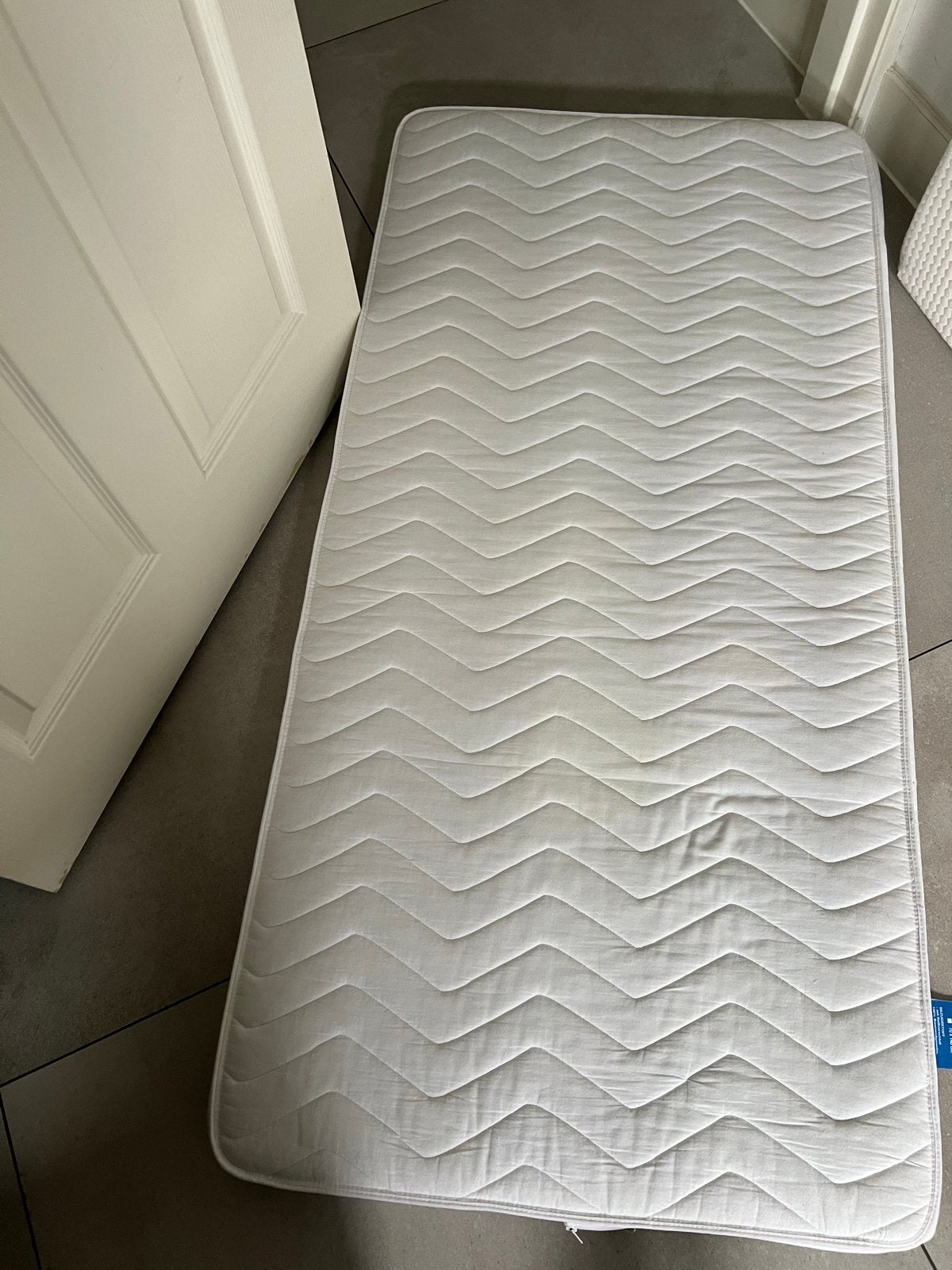 Peuterbed matras 70x140 cm - Zo goed als nieuw, Ophalen, 70 tot 85 cm, 140 tot 160 cm, Zo goed als nieuw