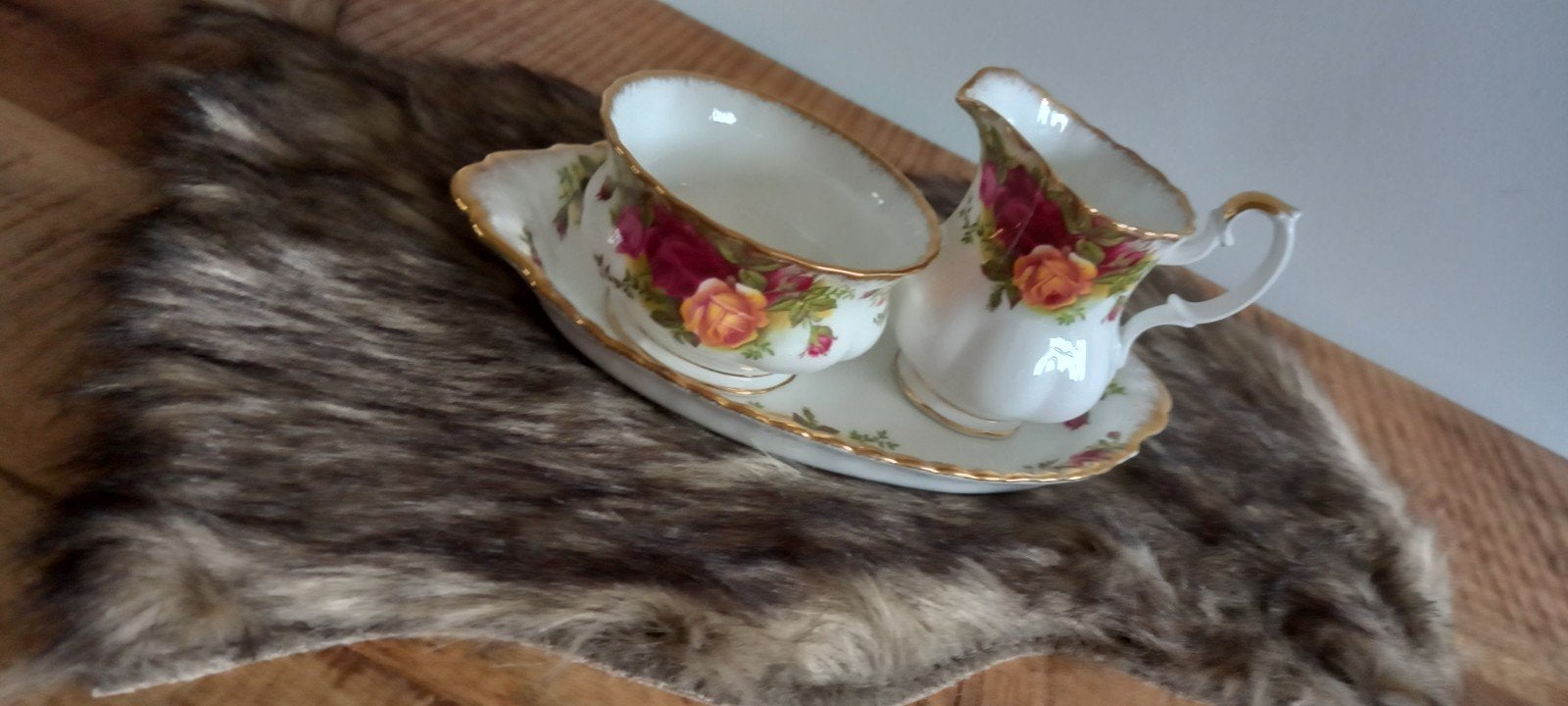 Royal Albert roomstel, Huis en Inrichting, Keuken | Servies, Ophalen of Verzenden, Zo goed als nieuw, Overige stijlen, Kop(pen) en/of Schotel(s)