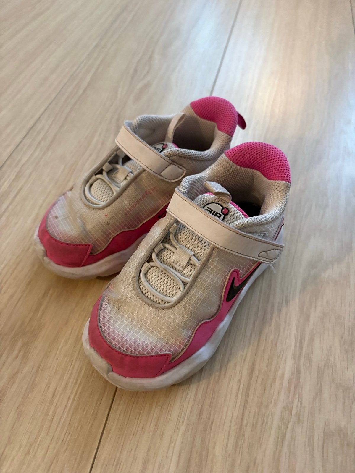 Nike Air Max sneakers maat 27 voor meisjes, Kinderen en Baby's, Kinderkleding | Overige, Ophalen of Verzenden, Gebruikt, Meisje