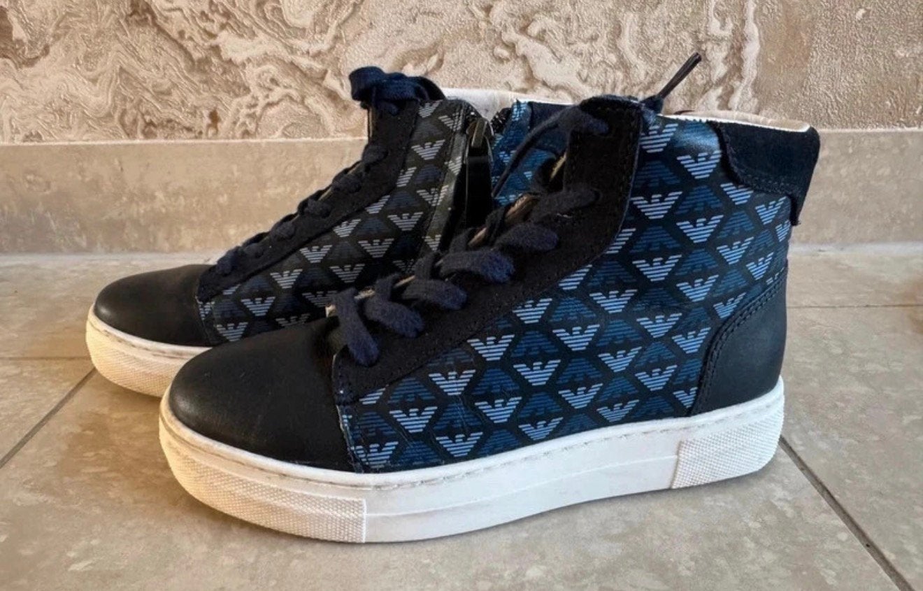 Armani halfhoge schoenen maat 33, Schoenen, Ophalen of Verzenden, Zo goed als nieuw, Jongen