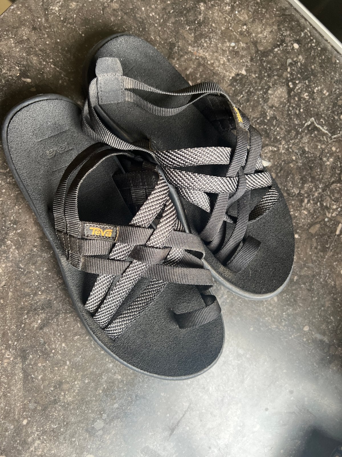 Teva sandalen maat 39 - één week gedragen, Ophalen of Verzenden, Zo goed als nieuw, Zwart, Sandalen of Muiltjes