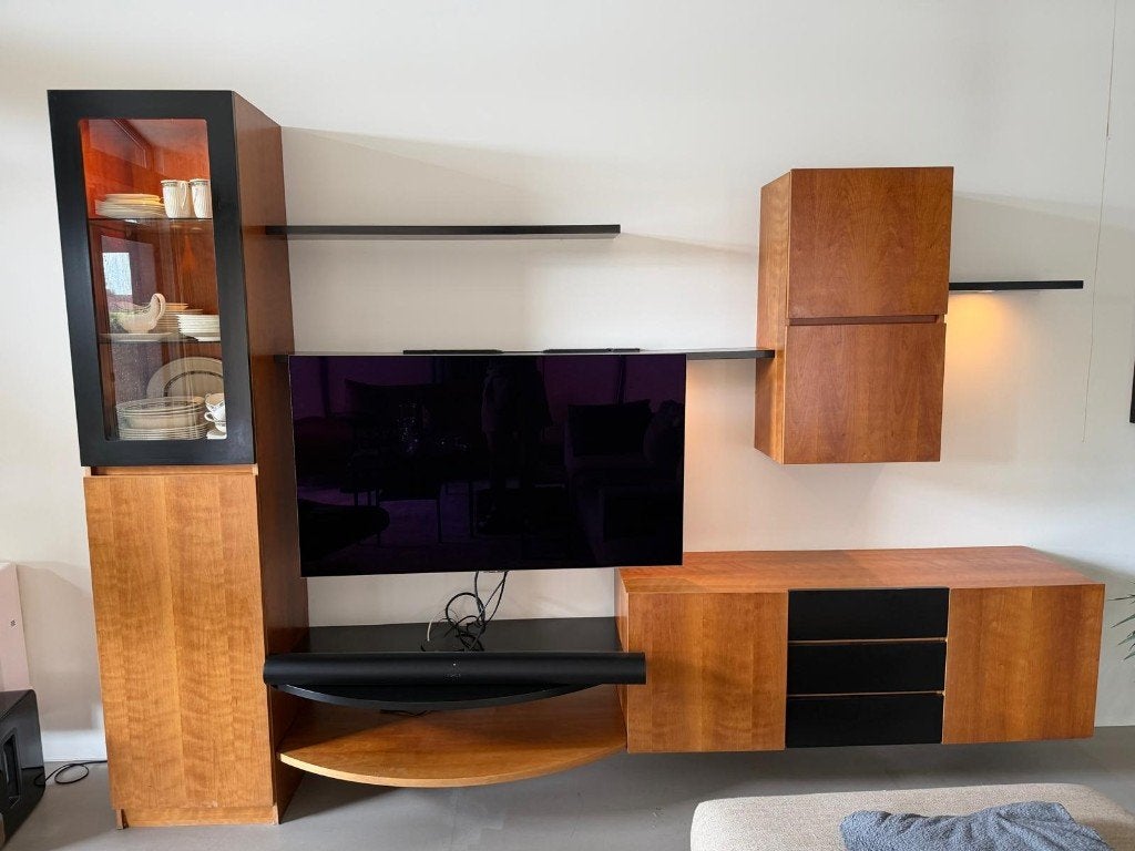 Uniek vintage wandmeubel van kersenhout met verlichting, Huis en Inrichting, Kasten | Wandmeubels, Ophalen, Gebruikt, 200 cm of meer