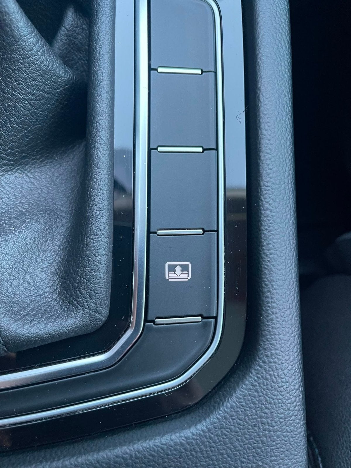 Foto 18 van Volkswagen Passat 1.6 TDI bwj 2016 sedan luxe uitvoering
