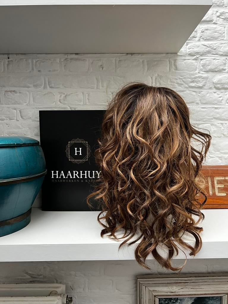 Synthetische pruik van Haarhuys, Ophalen of Verzenden, Zo goed als nieuw, Pruik of Haarverlenging