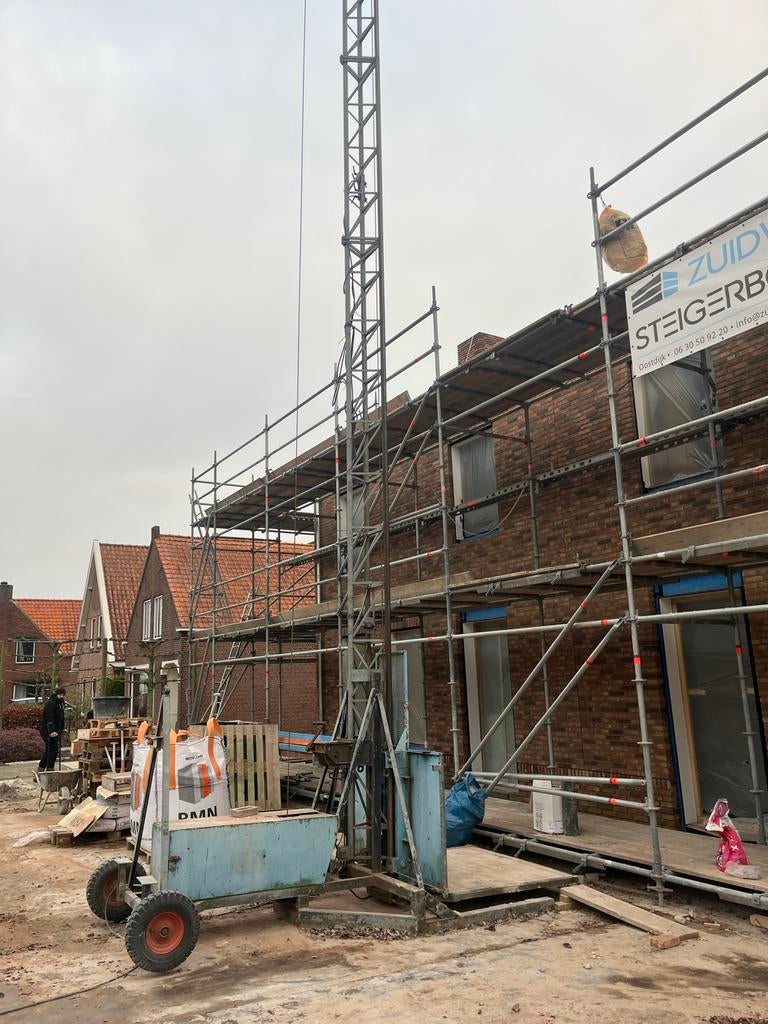 Robuuste Bouwlift in Zeeland, Doe-het-zelf en Verbouw, Ophalen of Verzenden, Gebruikt, Bouwlift