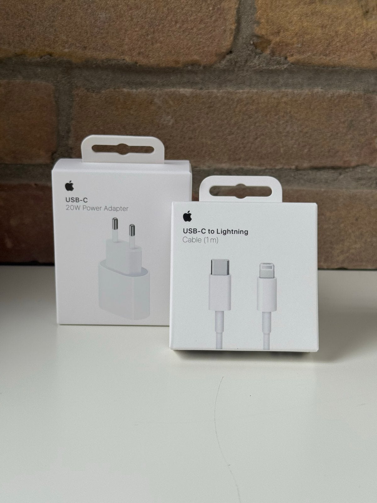 Apple Oplader Set voor iPhone 8 t/m 14 (20W Adapter + Kabel), Telecommunicatie, Mobiele telefoons | Telefoon-opladers, Ophalen of Verzenden