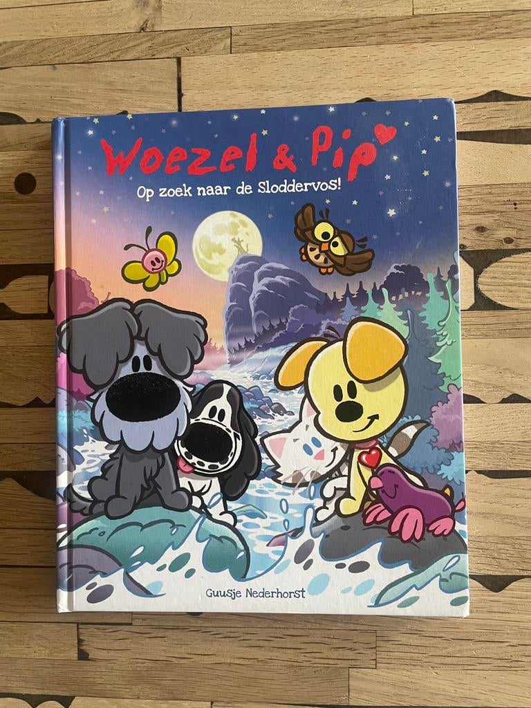Hardcover boek: Woezel en Pip op zoek naar de sloddervos, Boeken, Ophalen of Verzenden, Zo goed als nieuw, Fictie algemeen