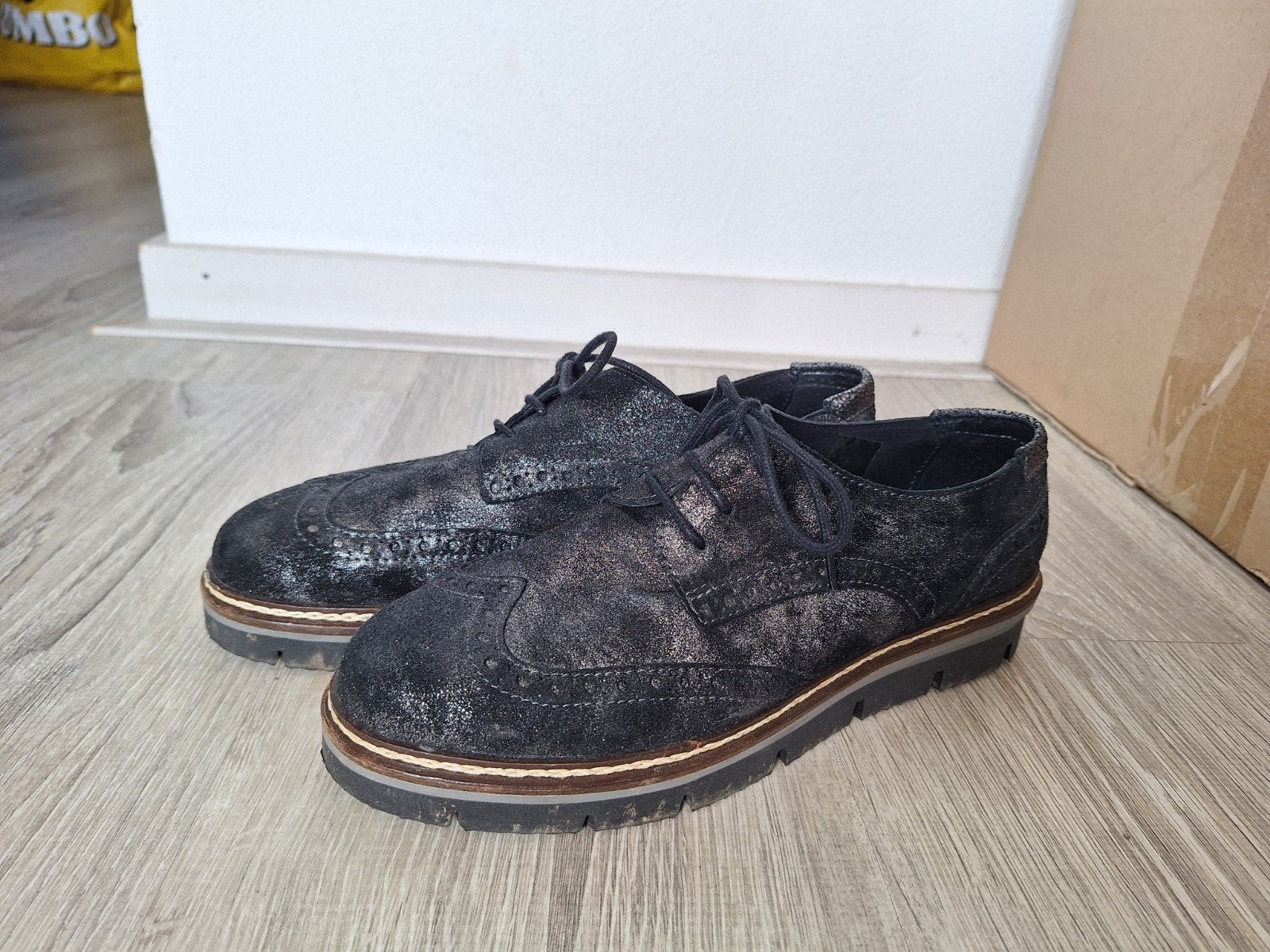 Sneakers maat 39, Zwart, Ophalen of Verzenden, Sneakers of Gympen, Zo goed als nieuw