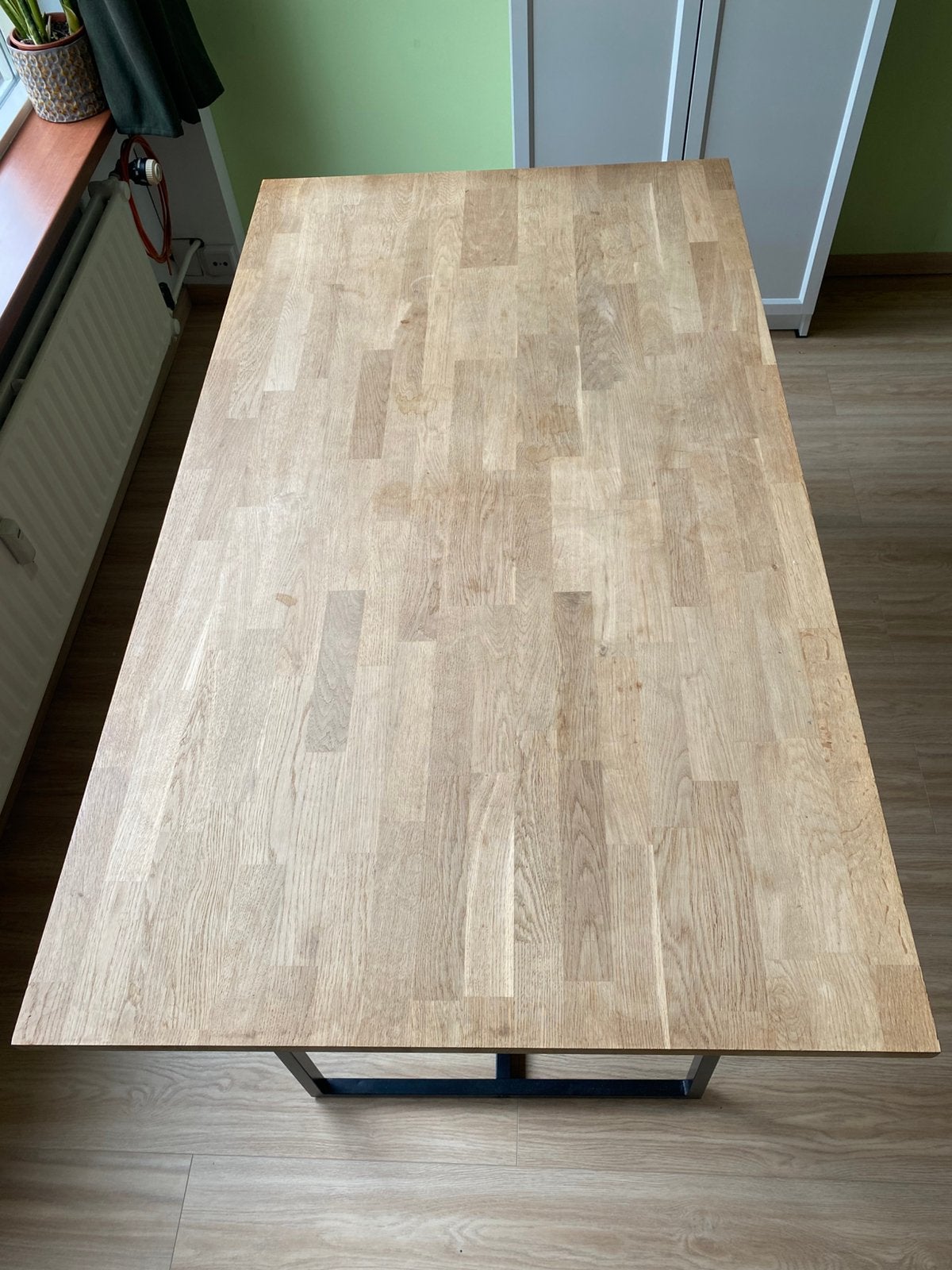Eettafel eikenhout met zwarte poten, Huis en Inrichting, Tafels | Eettafels, Ophalen, Eikenhout, 50 tot 100 cm, 150 tot 200 cm