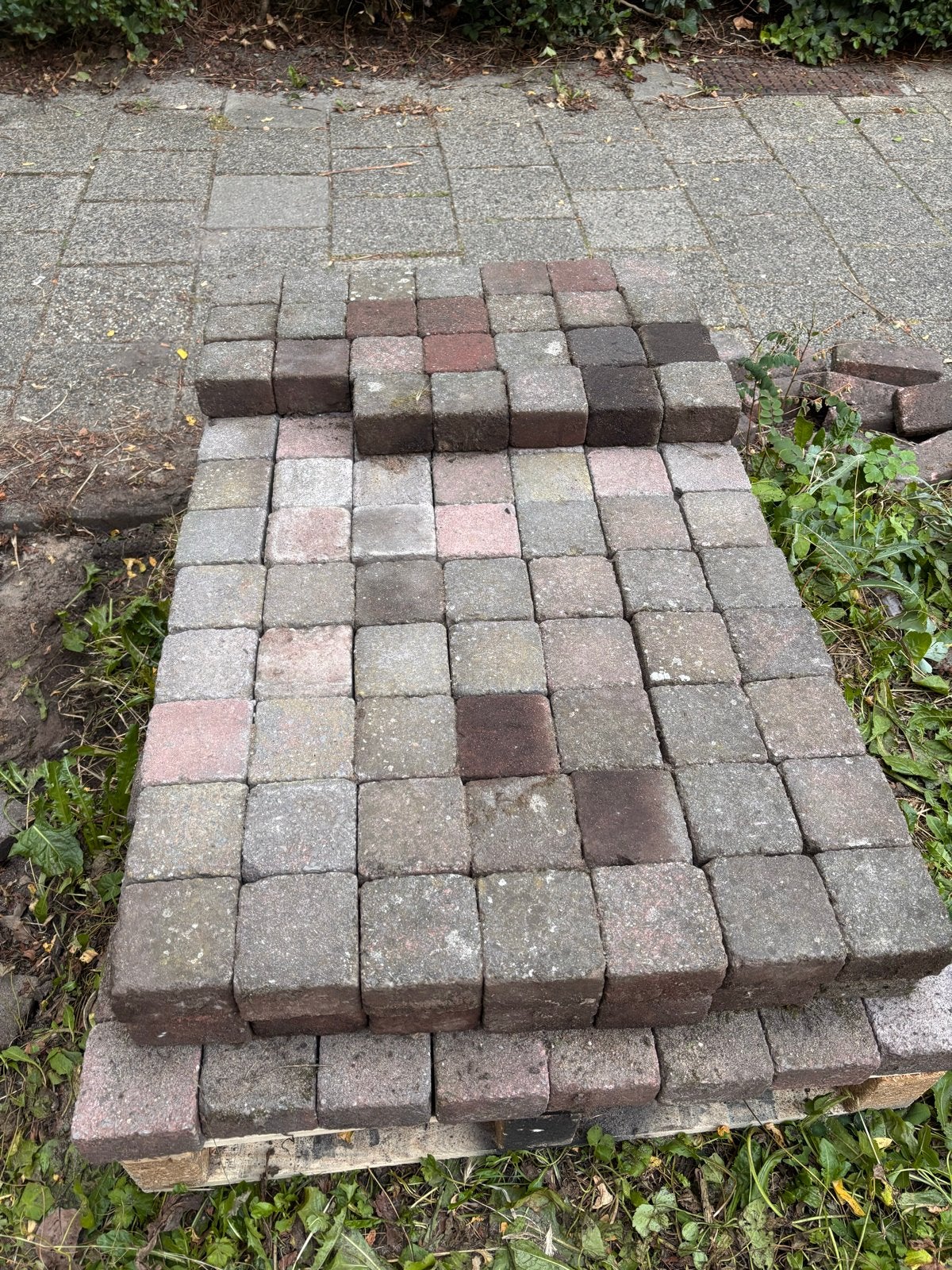 GRATIS: Klinkers voor tuin 10x10x6cm., Ophalen, Gebruikt, Klinkers, 5 tot 10 m²