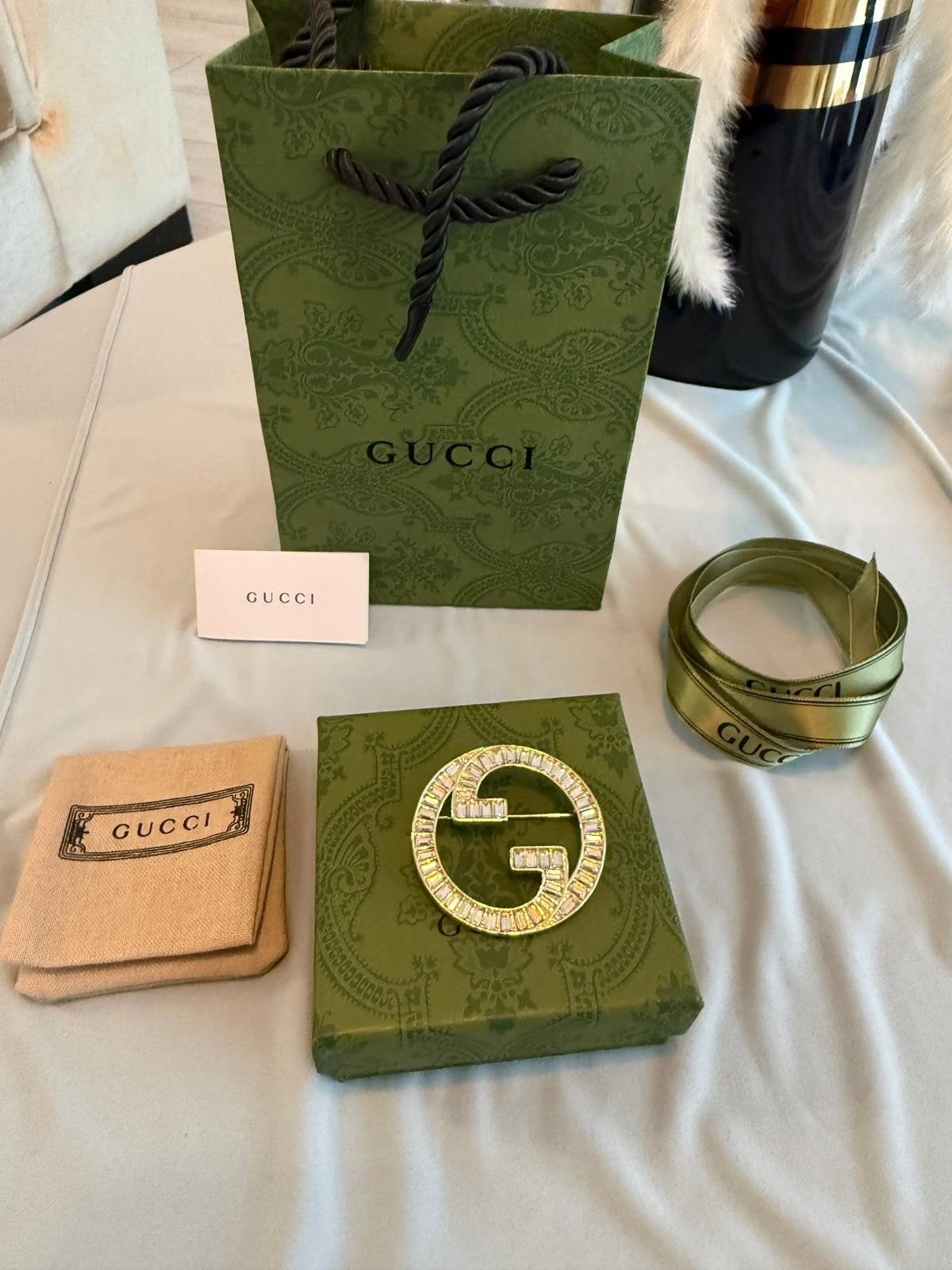 Gucci GG Broche met Kristallen - Zo goed als nieuw, Sieraden, Tassen en Uiterlijk, Broches, Met kristal, Overige materialen, 4 tot 7 cm