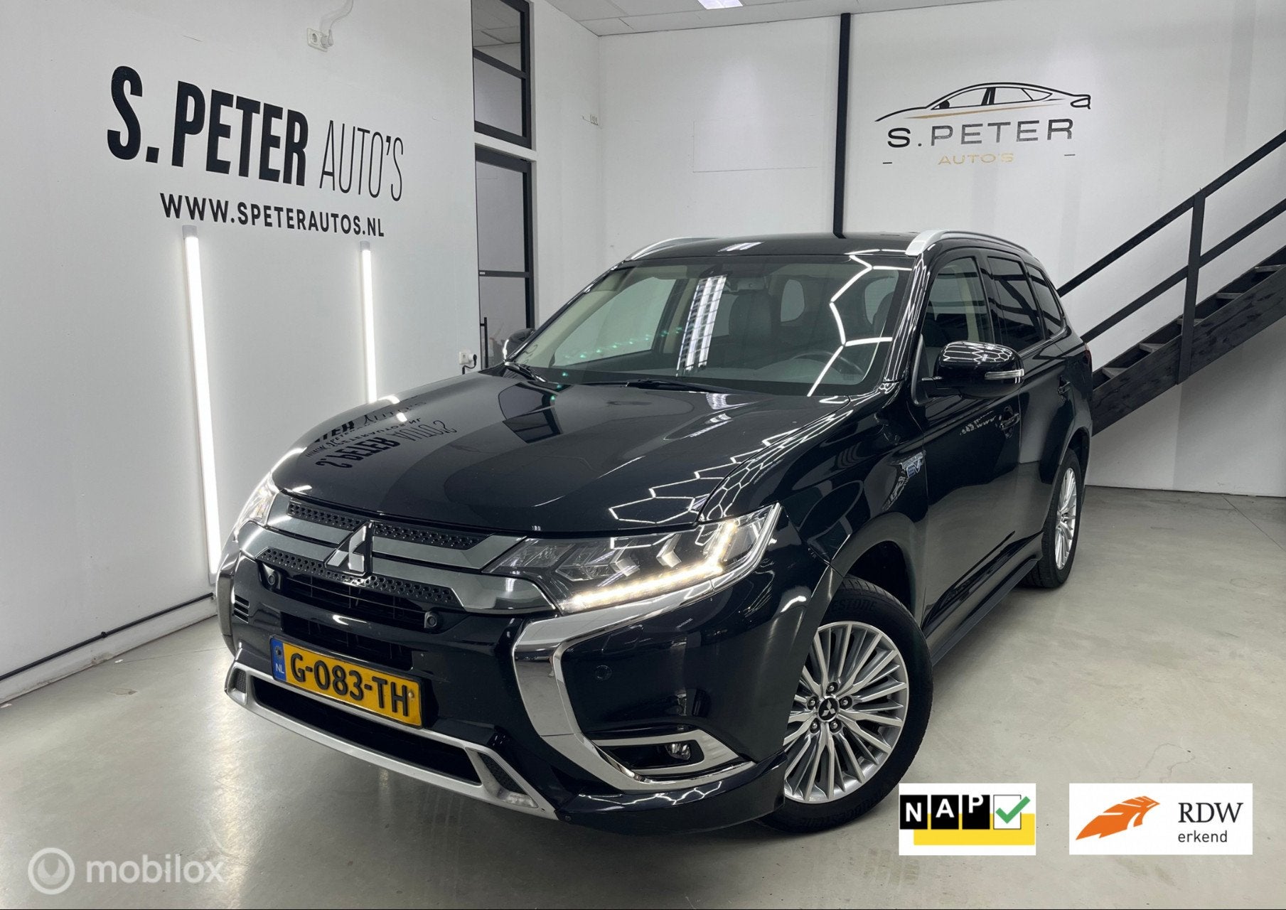Mitsubishi Outlander 2.4 PHEV Intense S, Automaat, Dealer onderhouden, 4 cilinders, Bedrijf