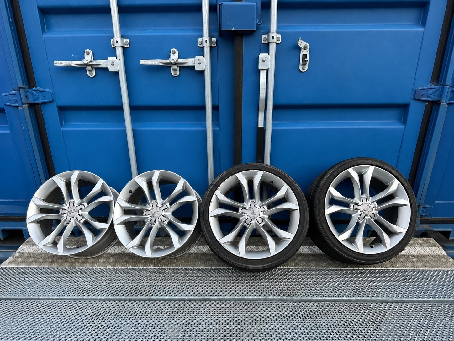 Audi 18inch a5 s5 s line velgenset velgen wielen seat skoda, Ophalen