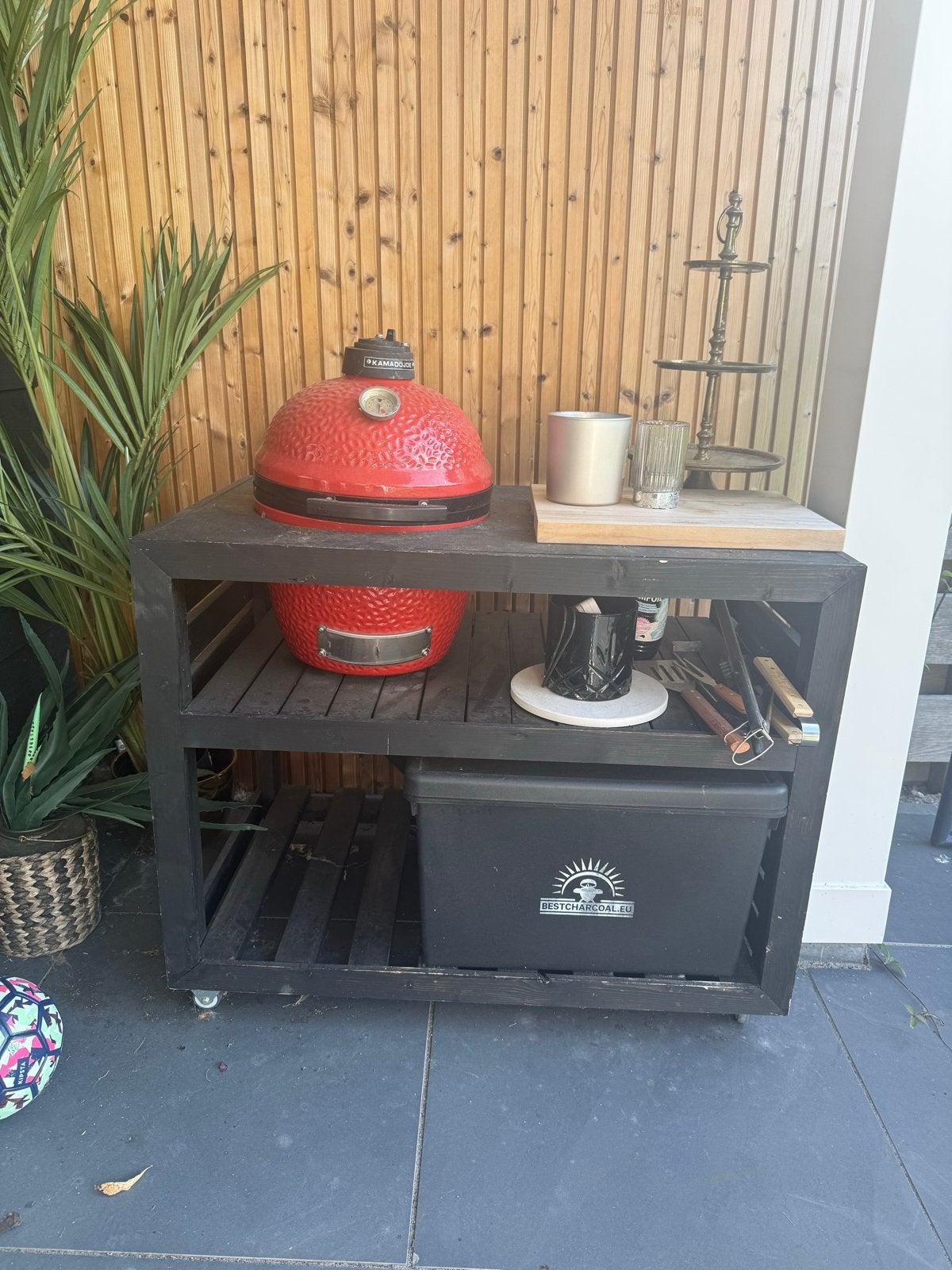 Barbecue tafel / buitenkeuken op wielen incl Kamado), Ophalen, Gebruikt, Houtskool, Vrijstaand