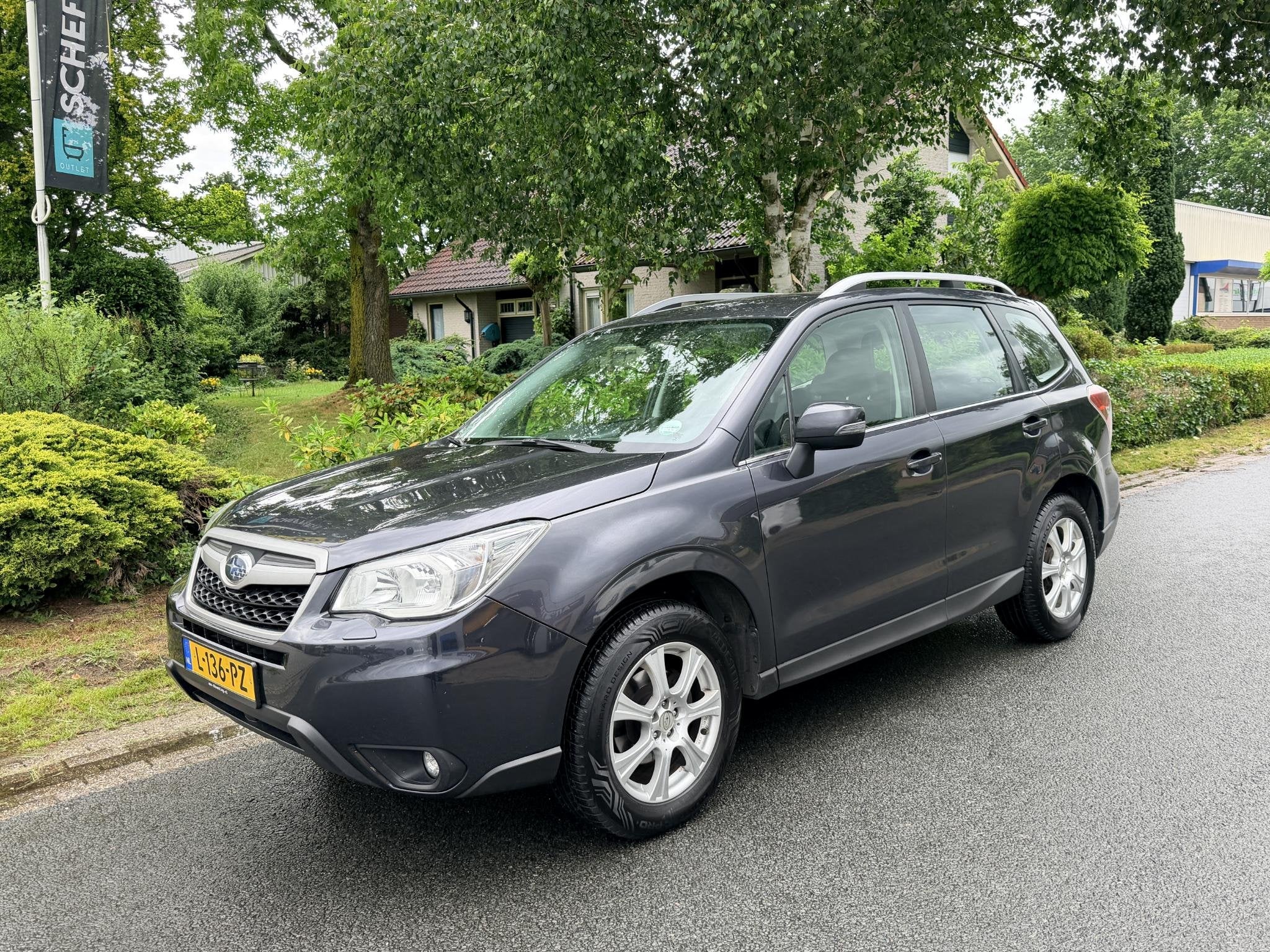 Subaru Forester 2.0 Luxury 150PK AWD•Automaat•Trekhaak, Automaat, 4 cilinders, Zwart, Bedrijf