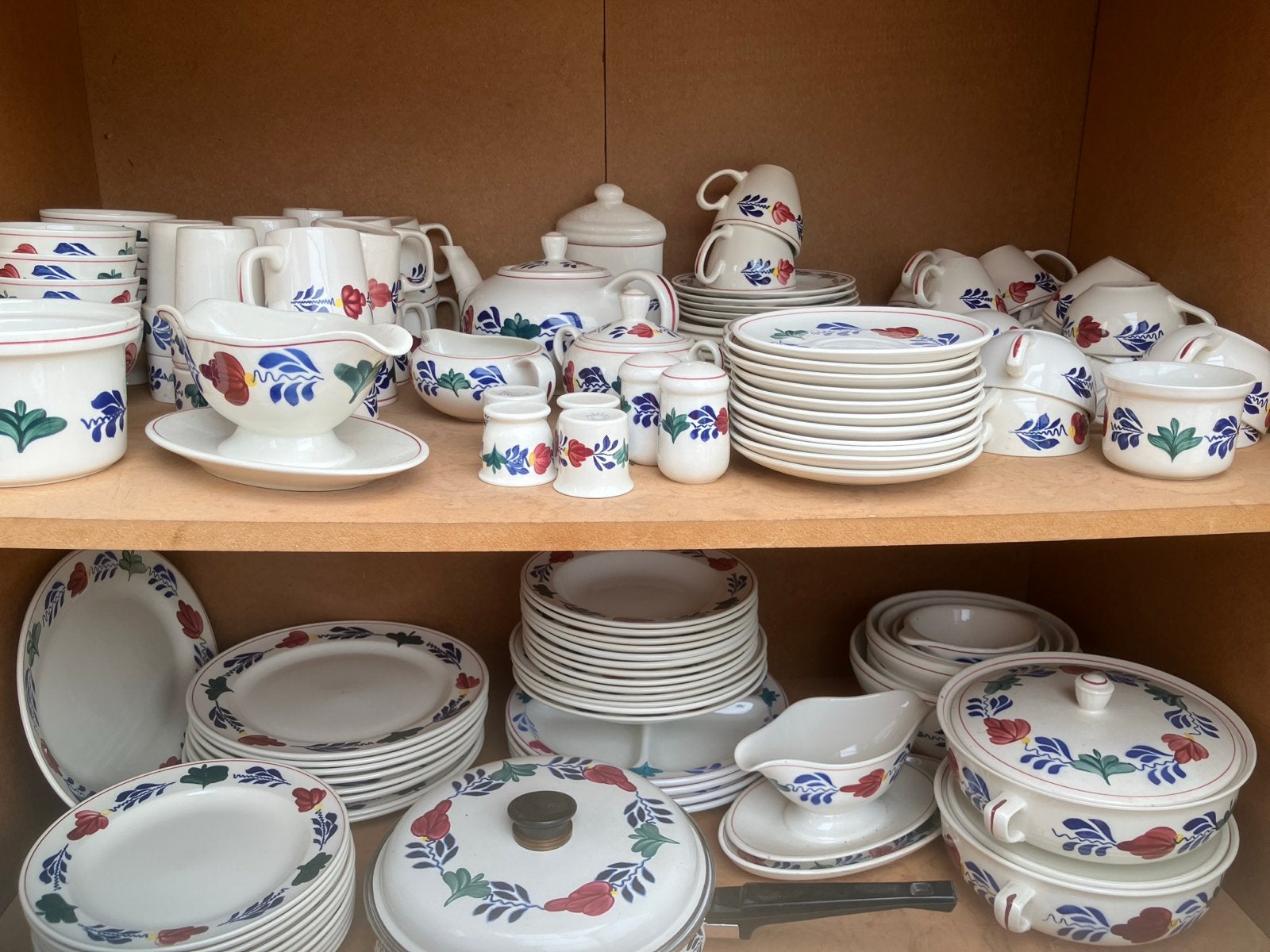Uitgebreid Boerenbont servies - Vintage en compleet, Ophalen, Gebruikt, Landelijk/Boerenbont, Aardewerk