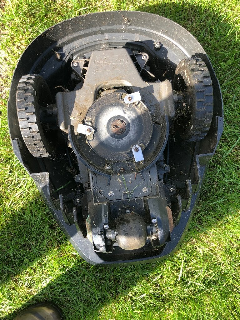 Gardena robot grasmaaier, Ophalen, Gebruikt, Elektrische grasmaaier, 30 t/m 39 cm