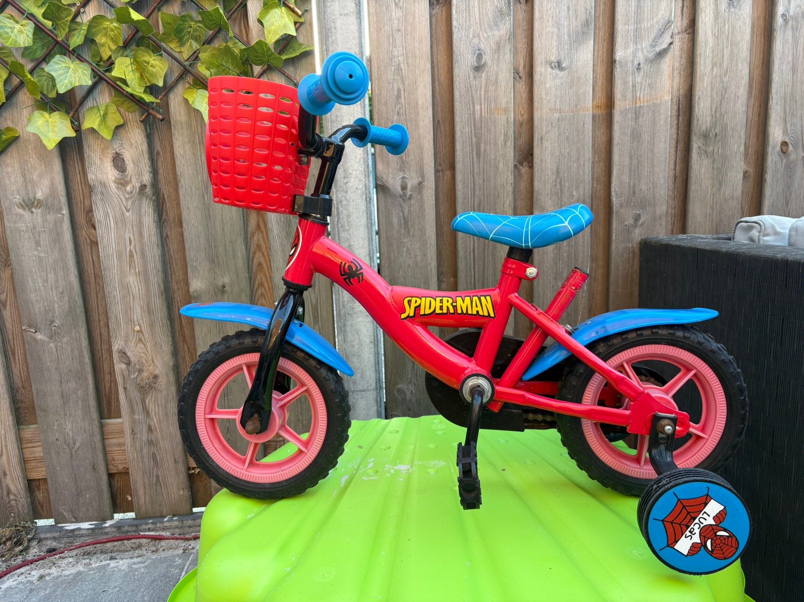 ️ Spider-Man kinderfiets 10 inch – Nette staat, Ophalen, Gebruikt, Minder dan 16 inch, Zijwieltjes