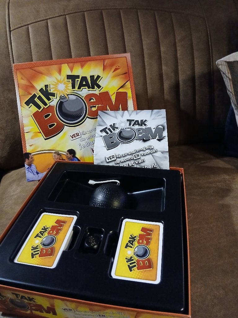 Tik Tak Boem spel, Drie of vier spelers, Ophalen of Verzenden, Zo goed als nieuw, Goliath