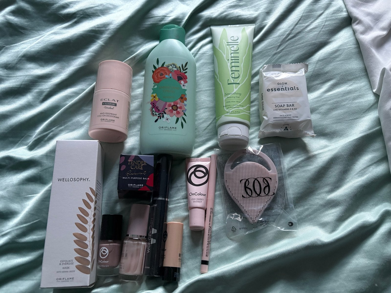 Oriflame verzorgingsproducten en make-up pakket, Verzenden, Nieuw, Overige typen