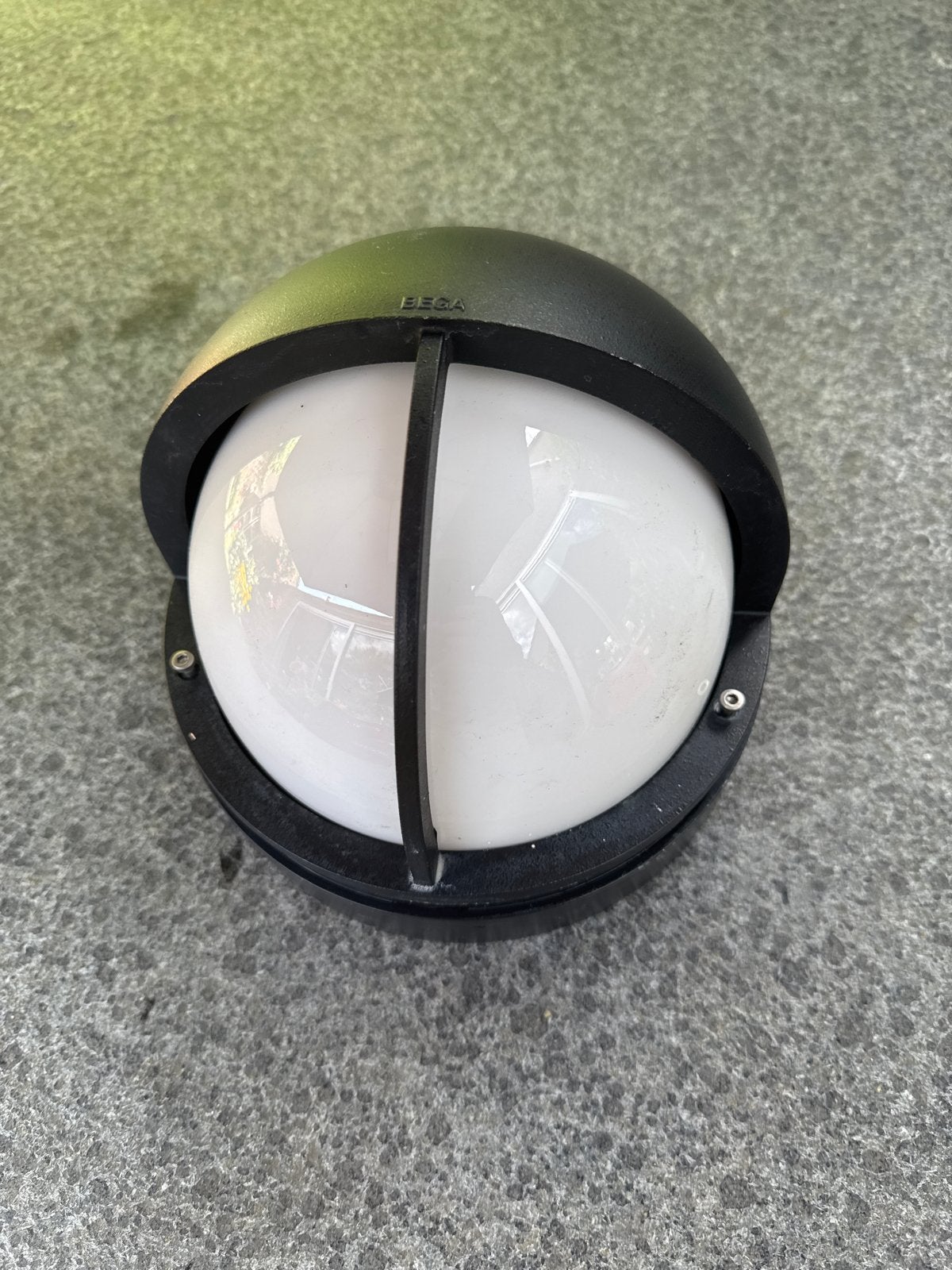 Bega buitenlamp - robuuste en stijlvolle buitenverlichting, Ophalen, Gebruikt, Wandlamp, Aluminium