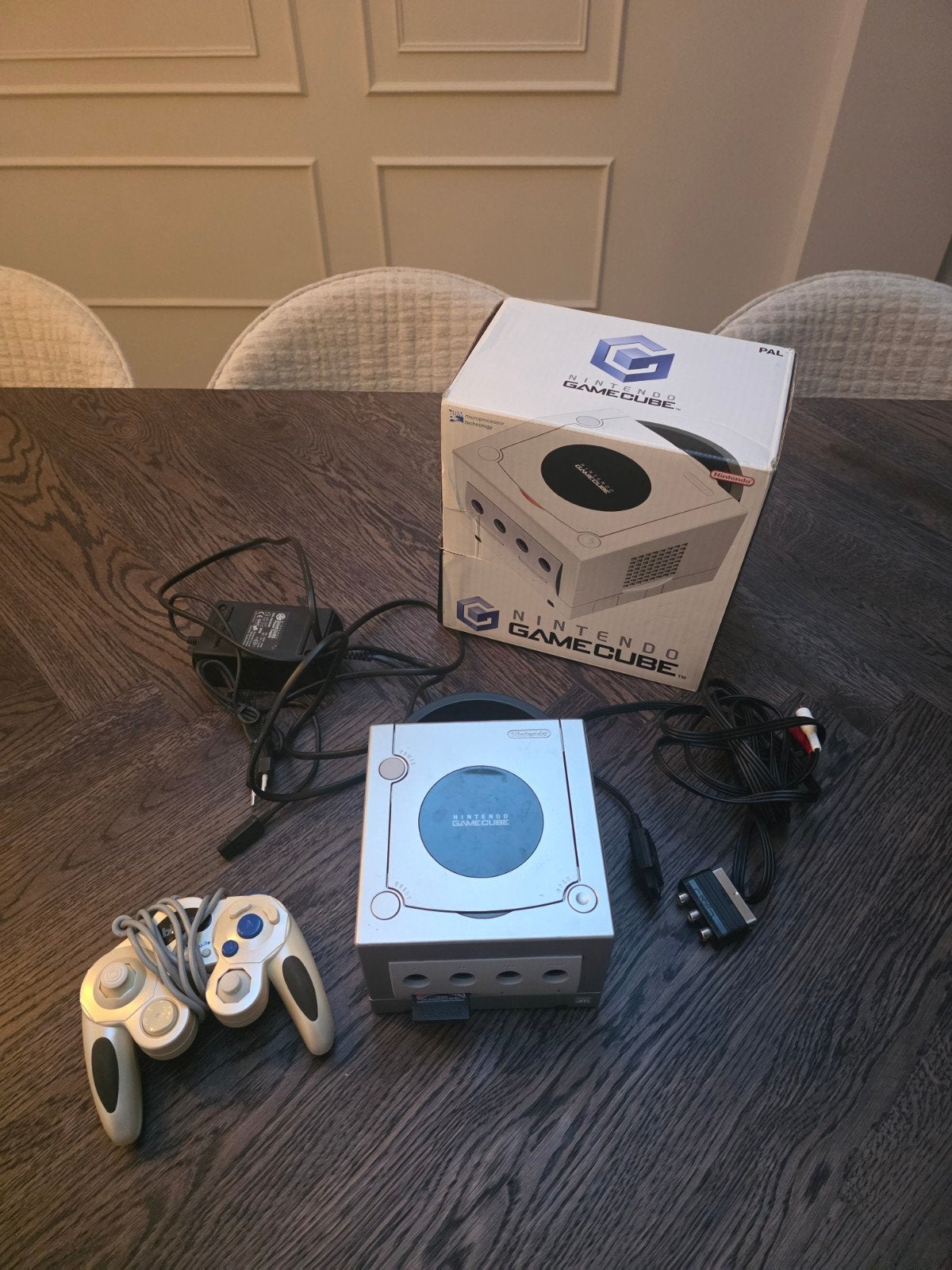 Nintendo GameCube Console met controller en kabels, Spelcomputers en Games, Ophalen of Verzenden, Gebruikt, Zilver, Met 1 controller