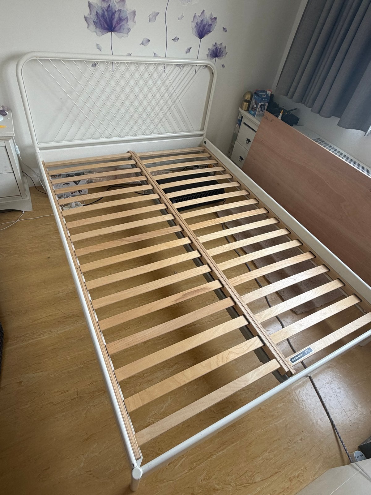 Wit tweepersoonsbed met lattenbodem (IKEA), Huis en Inrichting, Slaapkamer | Bedden, Ophalen, Gebruikt, Wit, Tweepersoons