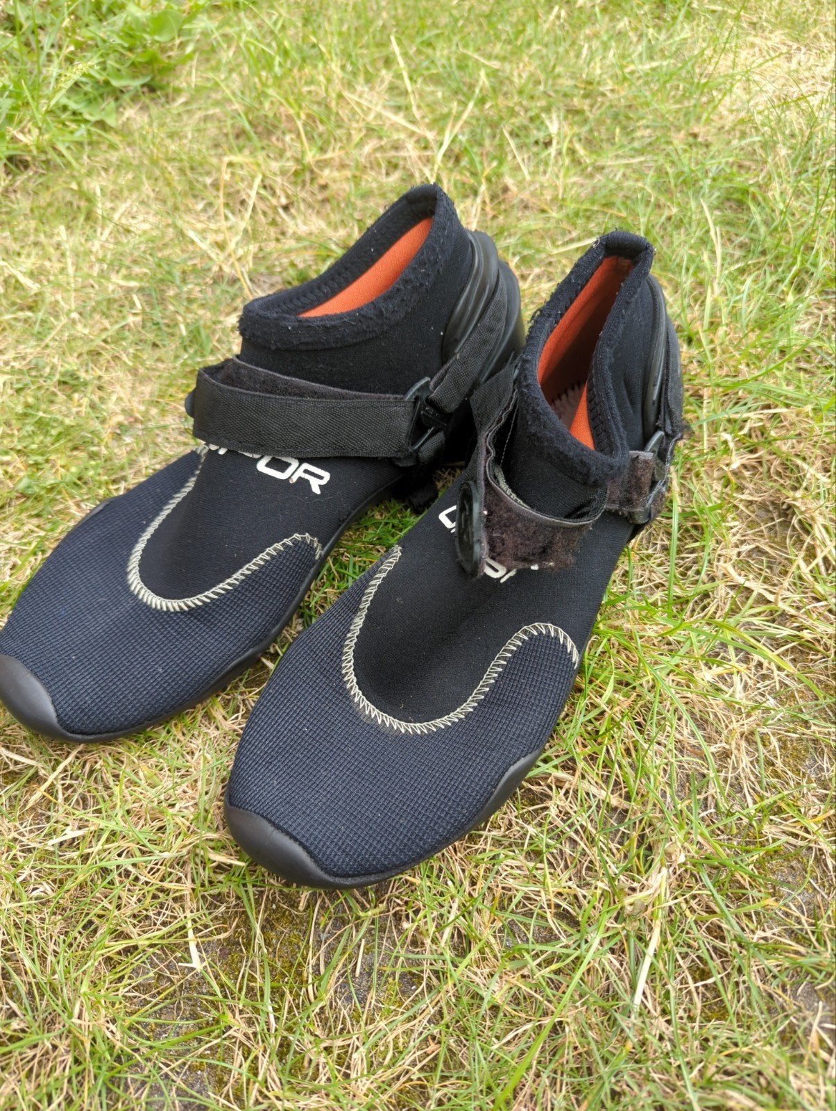 Waterschoenen maat 42-43 - Ideaal voor wateractiviteiten, Ophalen of Verzenden, Gebruikt, Dame of Heer, Zeil- of Surfschoenen