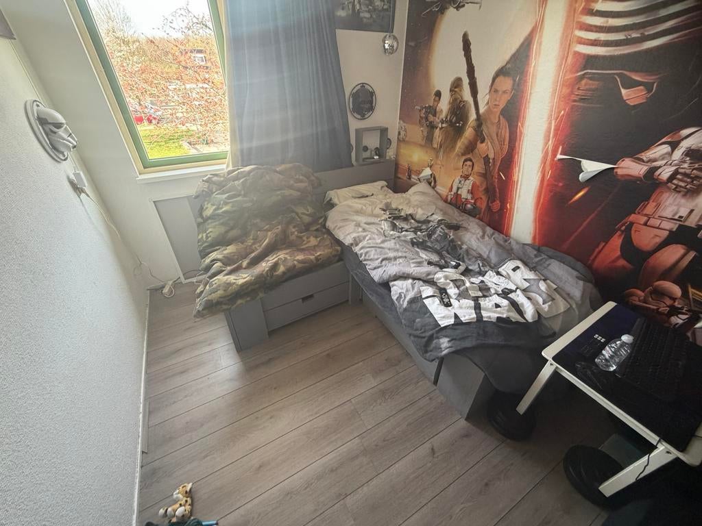 Stoer steigerhouten bed (90x200) met zitgedeelte en zitzak, Ophalen, Gebruikt, 90 cm, Eenpersoons
