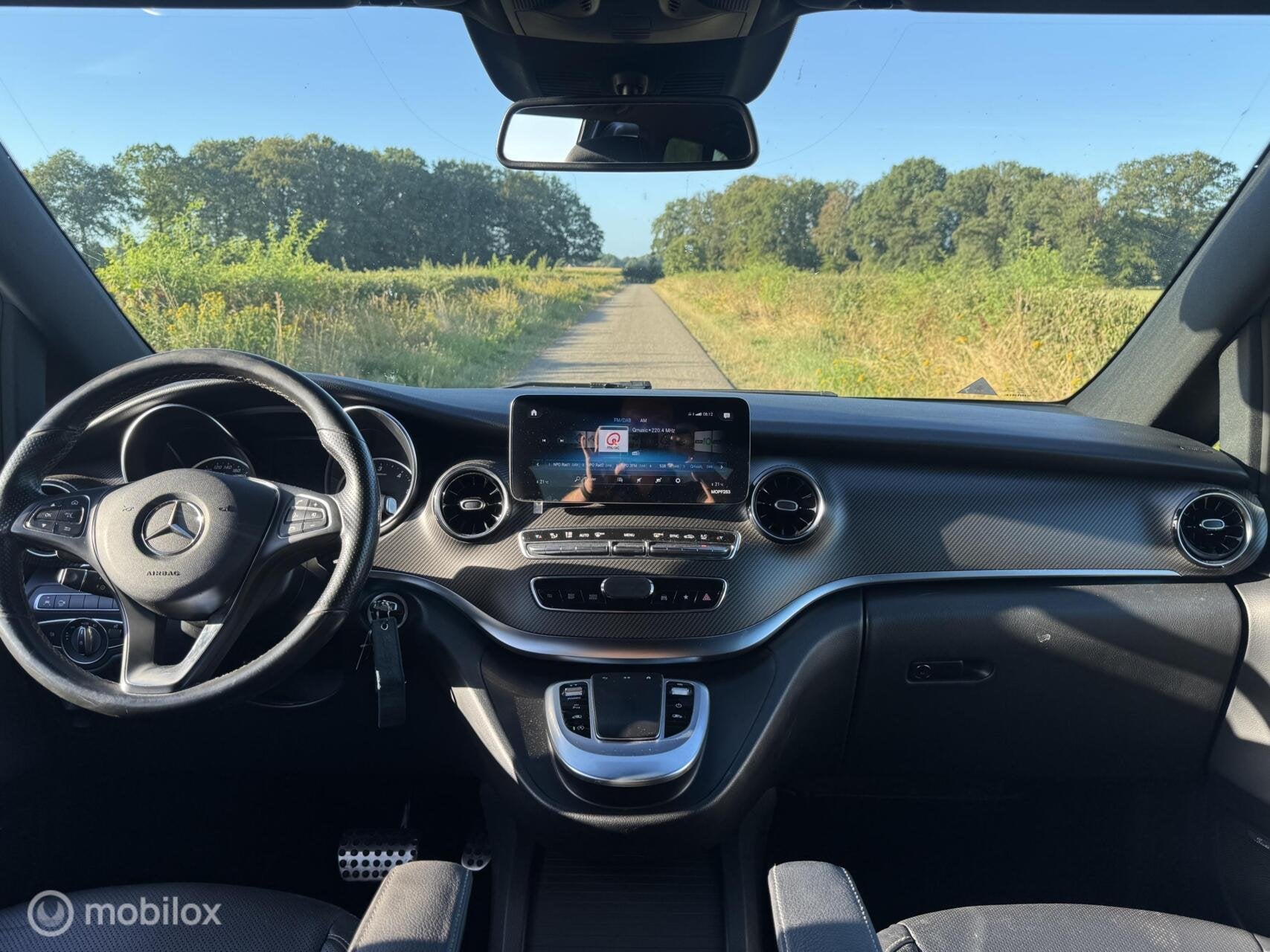 Foto 15 van Mercedes V-klasse 250d 9G Lang Amg burmester led 19'' 360cam