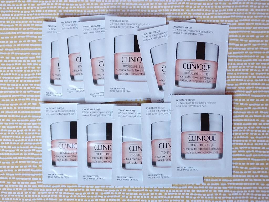 Clinique Moisture Surge 72-hour Hydrator (24 proefjes), Ophalen of Verzenden, Nieuw, Gehele gezicht, Verzorging