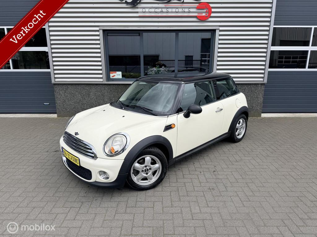 Mini Mini 1.6 Cooper Business Line, Auto's, Mini, Euro 5, 4 cilinders, 4 stoelen, Origineel Nederlands