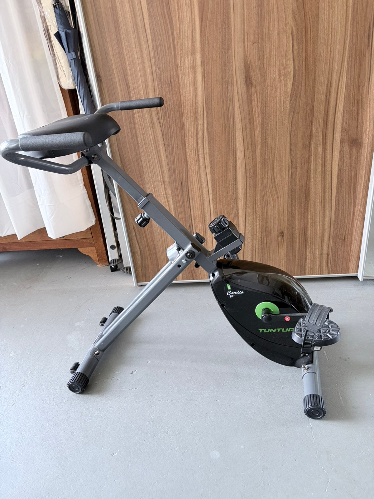 Tunturi Cardio Fit B20 Hometrainer - Bureaufiets, Sport en Fitness, Fitnessapparatuur, Ophalen, Gebruikt, Metaal, Benen