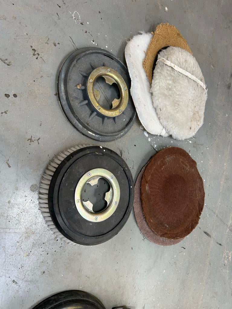 Nilfisk PS1333 Schrob- en Zuigmachine met accessoires, Ophalen, Gebruikt, Schrobmachine