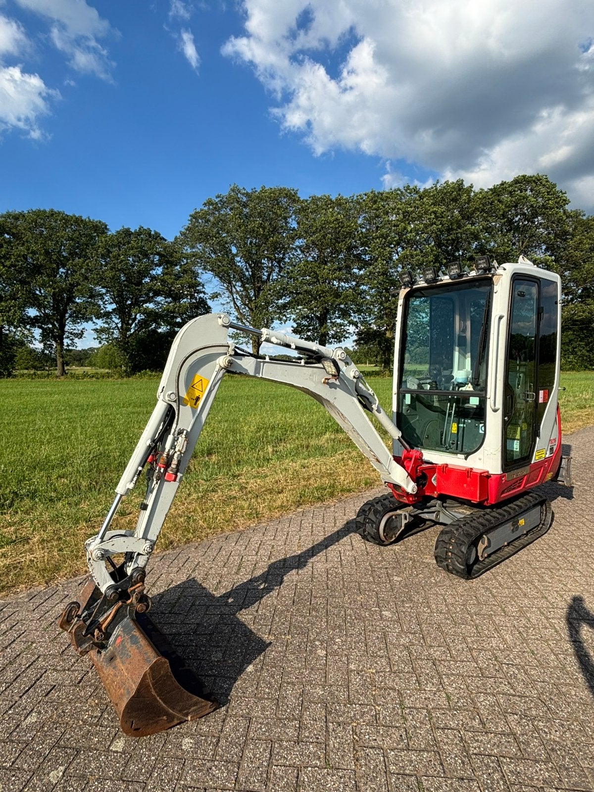 Takeuchi TB216 LSA Extra bouwjaar 2020 mini kraan, Zakelijke goederen, Ophalen, Graafmachine