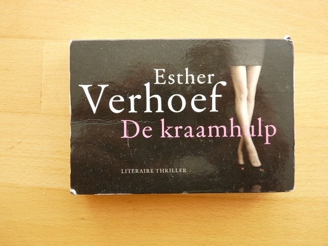 Esther Verhoef De kraamhulp, dwarsligger 296, Ophalen of Verzenden, Zo goed als nieuw, Nederland